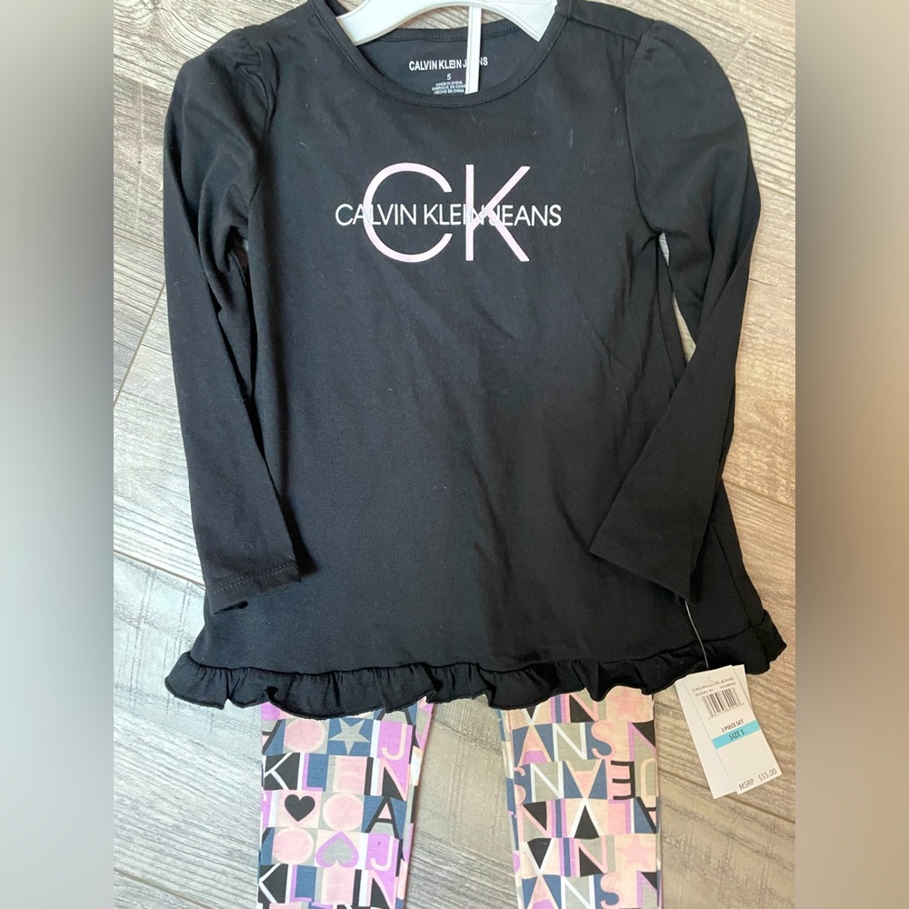 Size 5. NWT. Calvin Klein outfit.